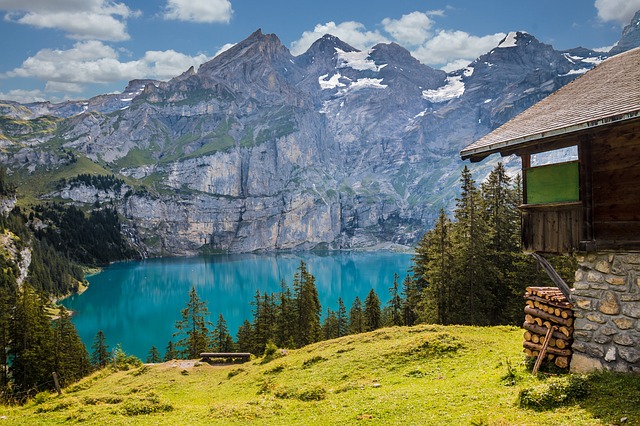 Ferienwohnungen und Ferienhäuser in der Schweiz mieten - QuartierNet.de